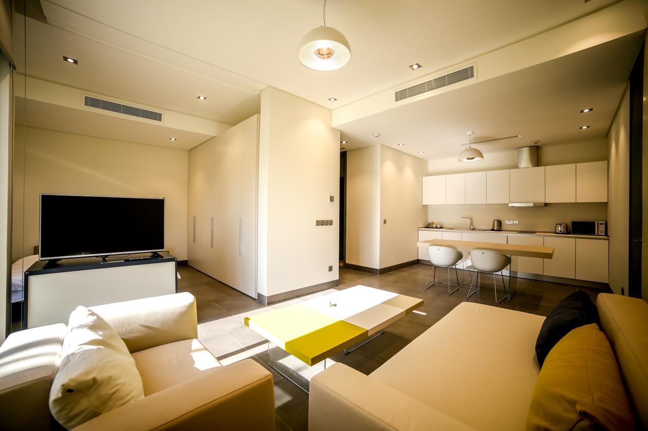 M Executive Residence & Boutique Hotel - Adults Only アル・コバール エクステリア 写真